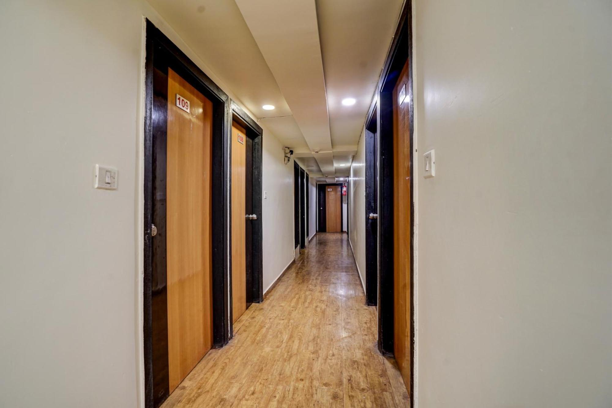 OYO 81037 Hotel Palak Ahmedabad Exterior foto